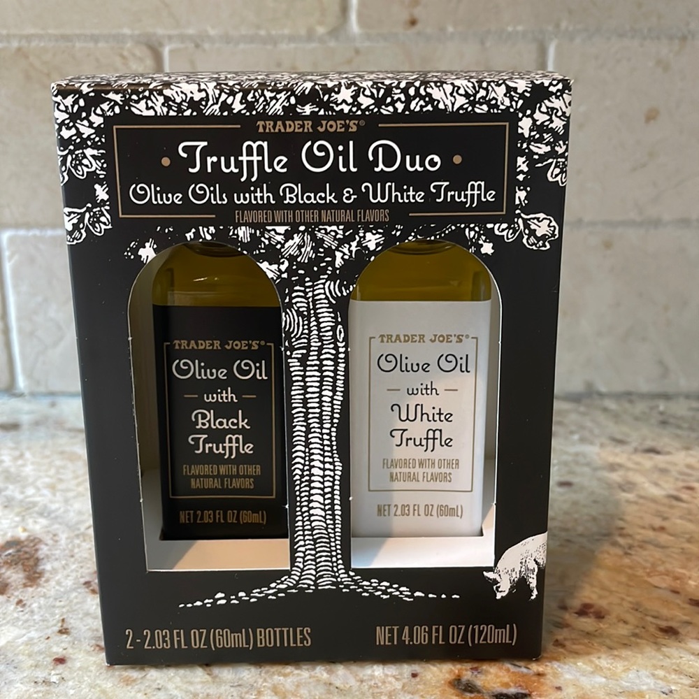 Trader Joe’s Holiday 2021. White & Black Truffle Oil Duo Gift set. BNWT